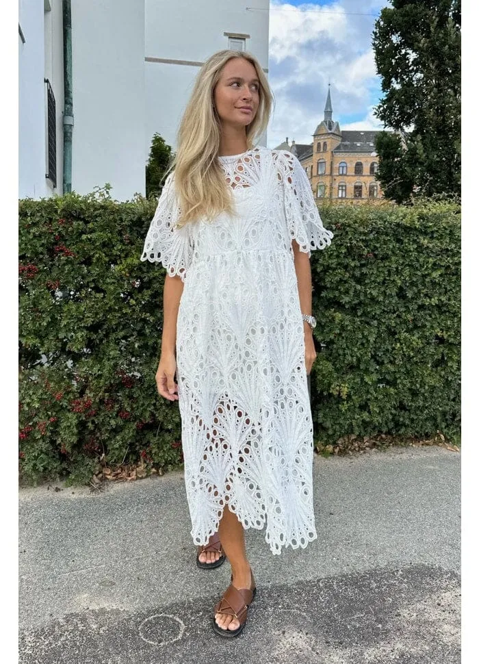 BYIC - Melia Midi Lace Dress - White