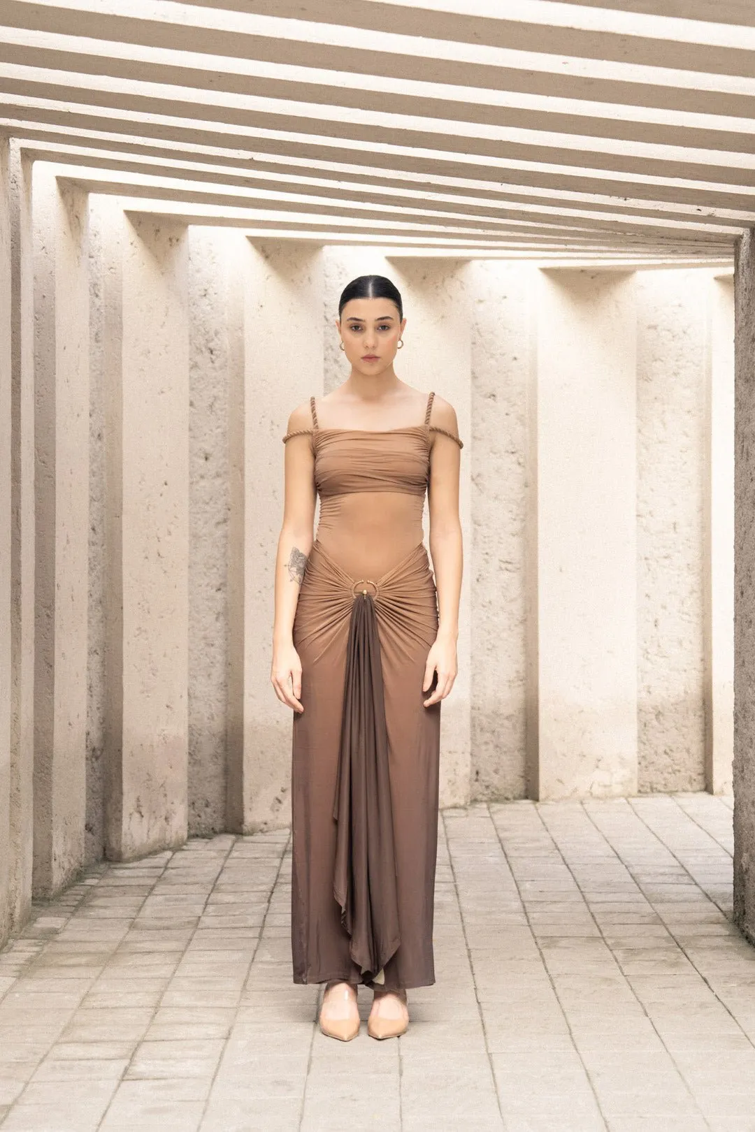 DRAPED OMBRE RING-DETAIL DRESS