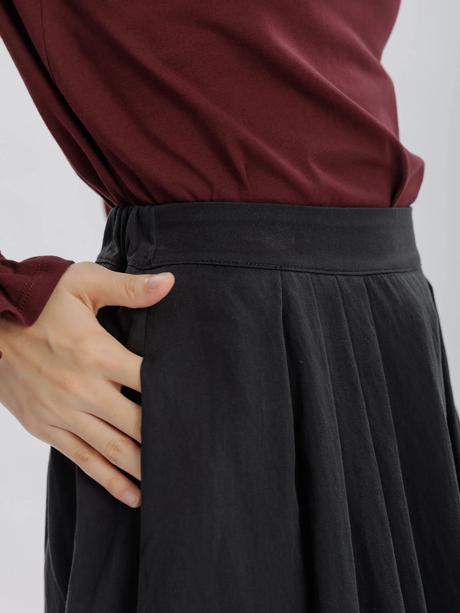 Moonlit Side Pleated Skirt