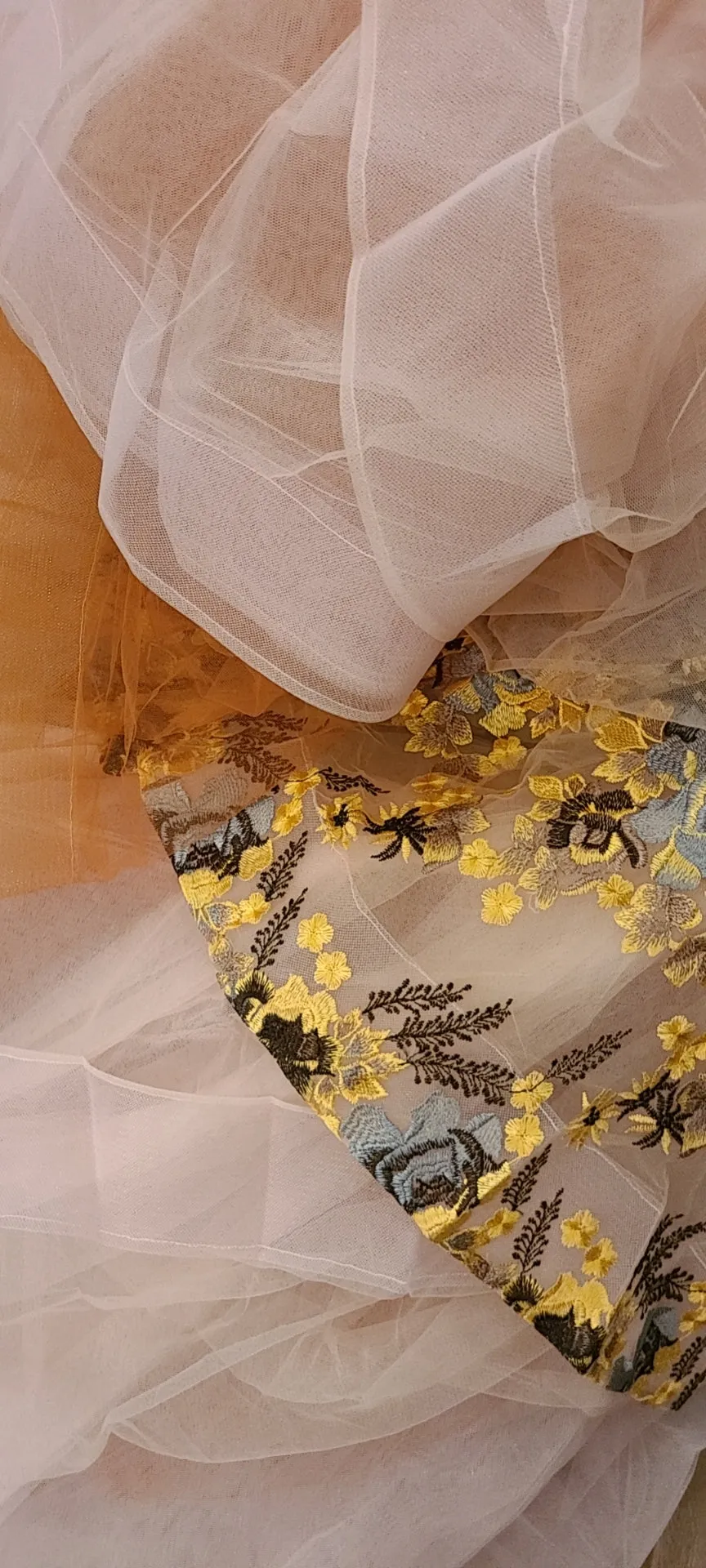 New. Couture Sunset 8-9 year